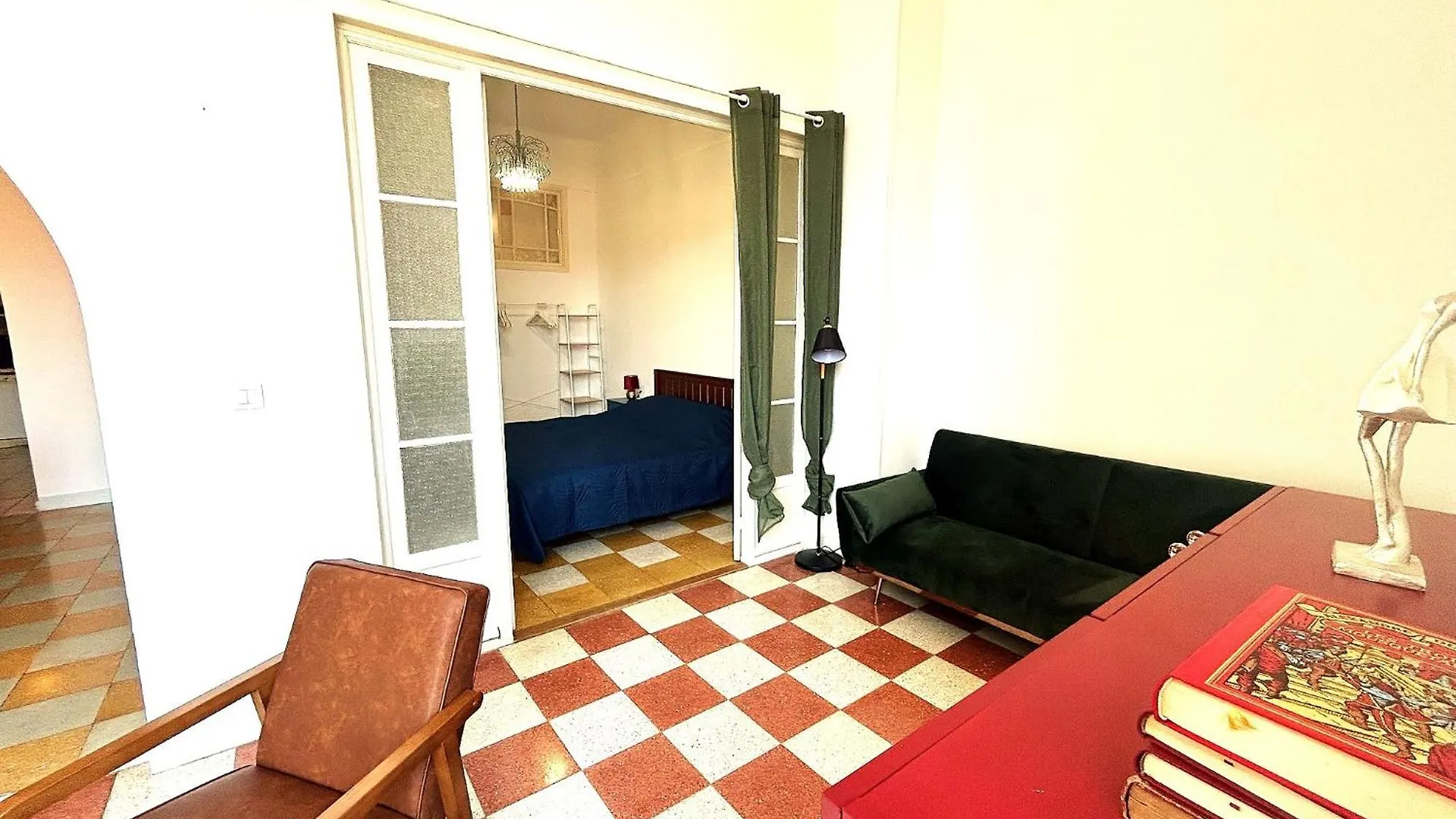 Sublime Loft Dans Un Ancien Palace 2 Pas De La Mer Menton 0*,  Franciaország